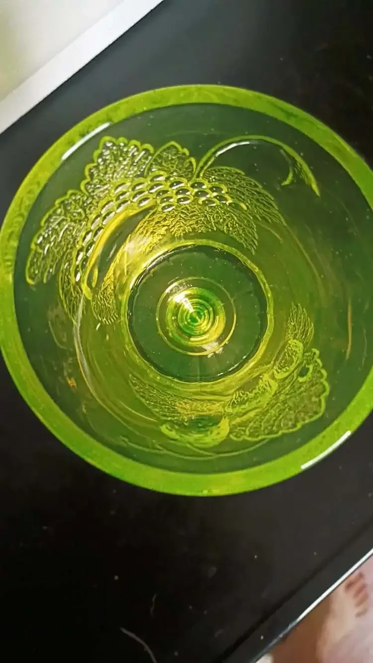 💚 Rare Vintage Uranium Glass Strawberry & Currant Goblet | UV Reactive